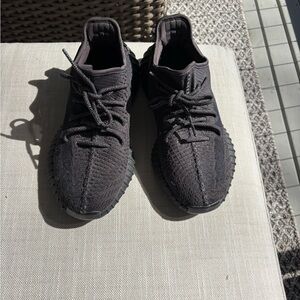 Yeezy Boost 350 V2 Black Knit Athletic Shoes